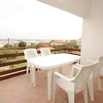 Διαμέρισμα With Parking Space Kraj, Pasman - 8502 *