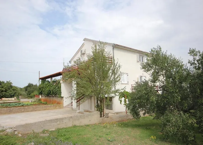 With Parking Space Kraj, Pasman - 8502 *