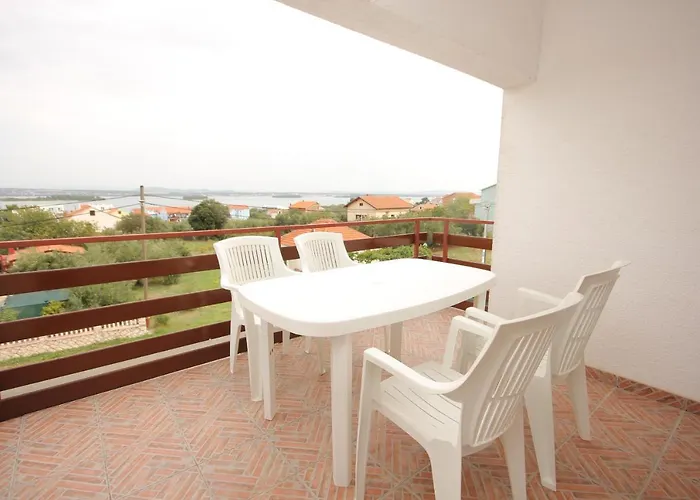 Διαμέρισμα With Parking Space Kraj, Pasman - 8502 *